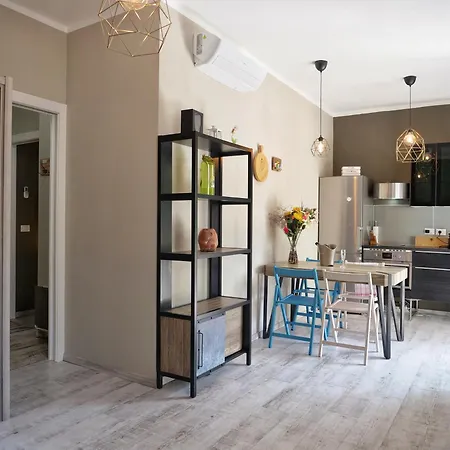 Minerva - Bilocale Indipendente, Posto Auto E Bici Casa vacanze *
