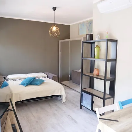Minerva - Bilocale Indipendente, Posto Auto E Bici Vakantiehuis Grado
